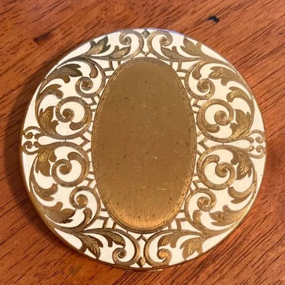 Beautiful antique compact from Art Deco era, made in USA by Elgin American! - Picture 1 of 16